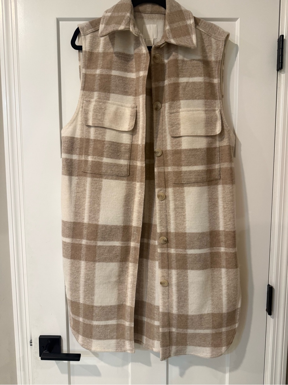 H&M Cream and Black Cozy Sweater Top